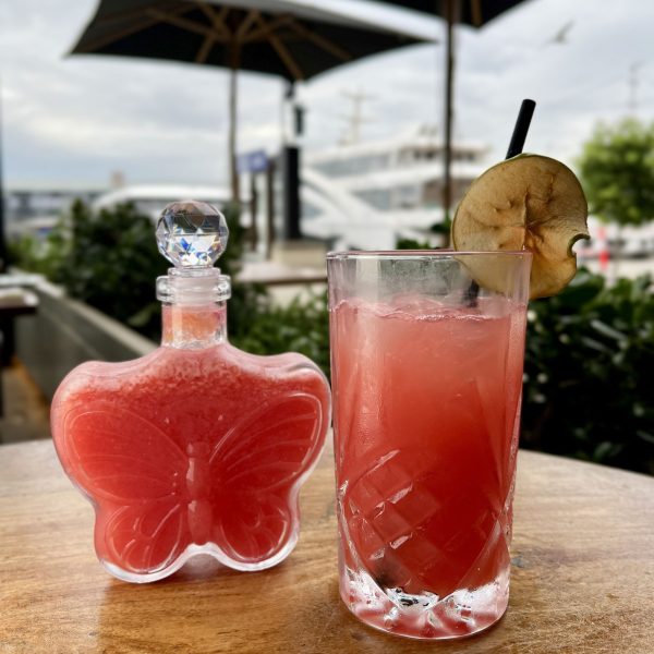 vivid cocktail at meat district co darling harbour